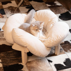 Pet elevated cat bed wooden cushion fluffy pet sofa indoor cat elevated cat leisure chair suitable for small dogs and cats furniture (white)